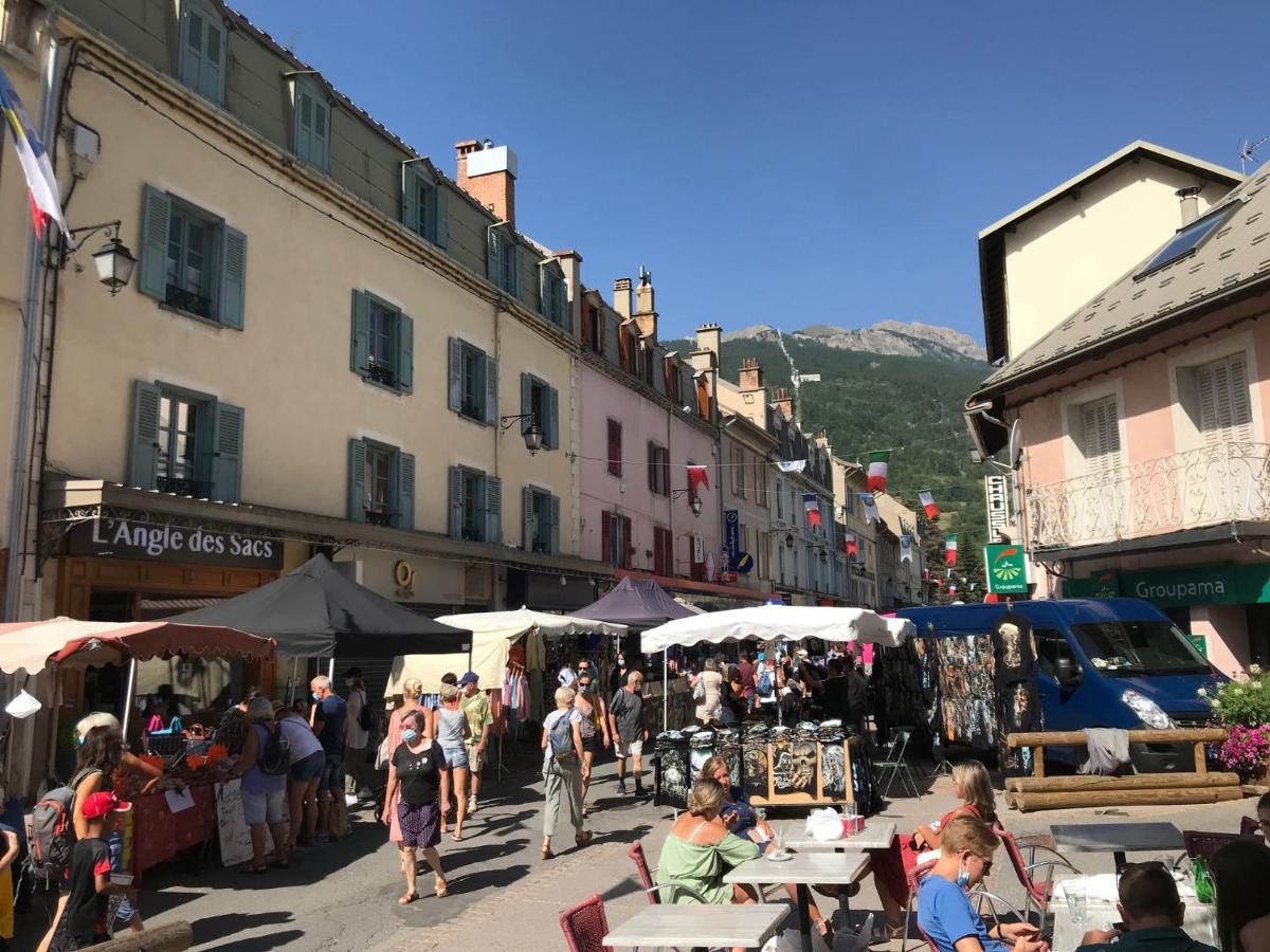 Appartement Cosy Montagne, Centre Ville De Briancon Exterior foto